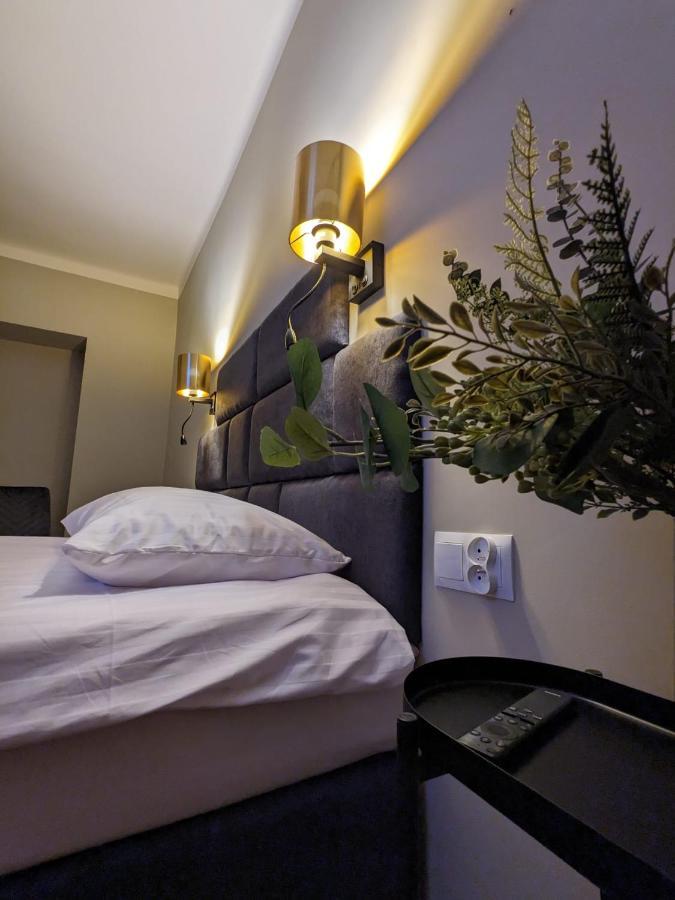 קרקוב Spacious Two-Bedroom Apartment In The City Center מראה חיצוני תמונה