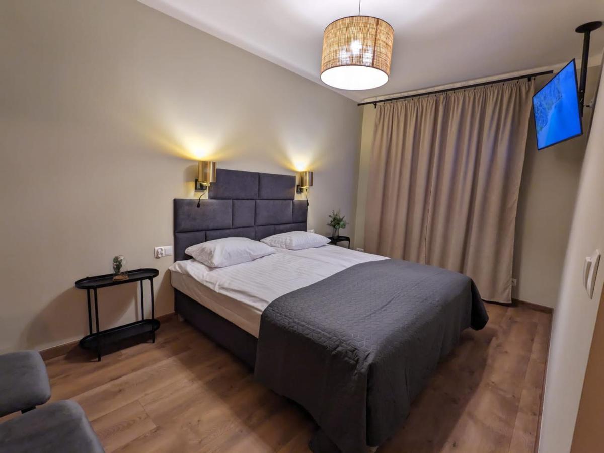 קרקוב Spacious Two-Bedroom Apartment In The City Center מראה חיצוני תמונה