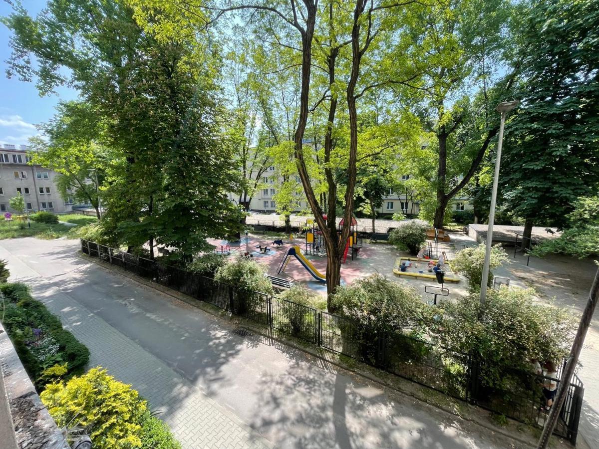 קרקוב Spacious Two-Bedroom Apartment In The City Center מראה חיצוני תמונה
